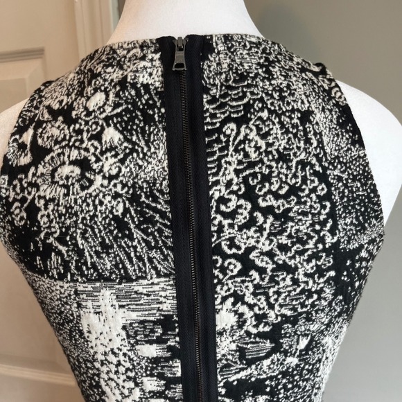 BCBGMAXAZRIA Black White Abstract Print Sleeveless Mini Dress Women Minimalist - Picture 4 of 8